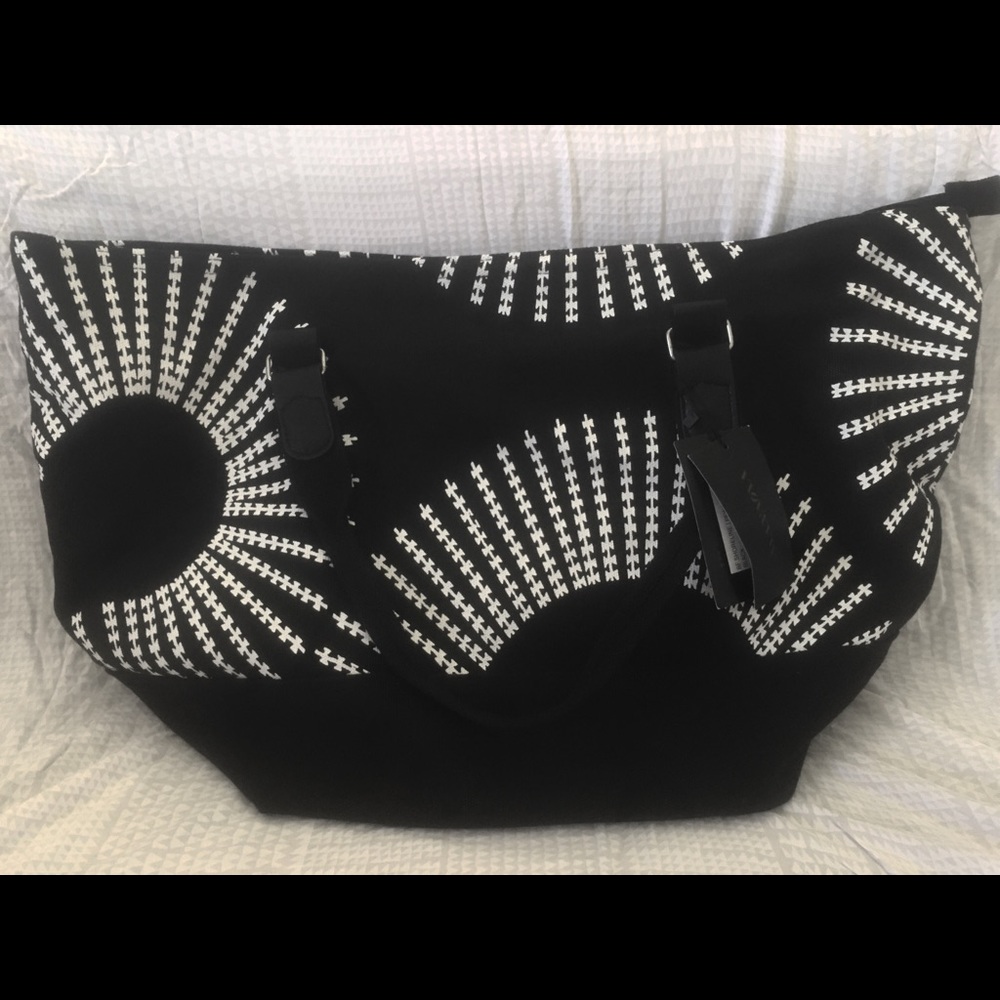 Manaola Shoreline Black Bag
